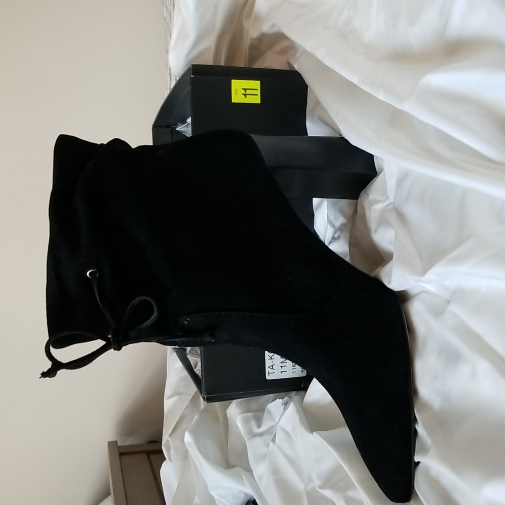 Ladies boots